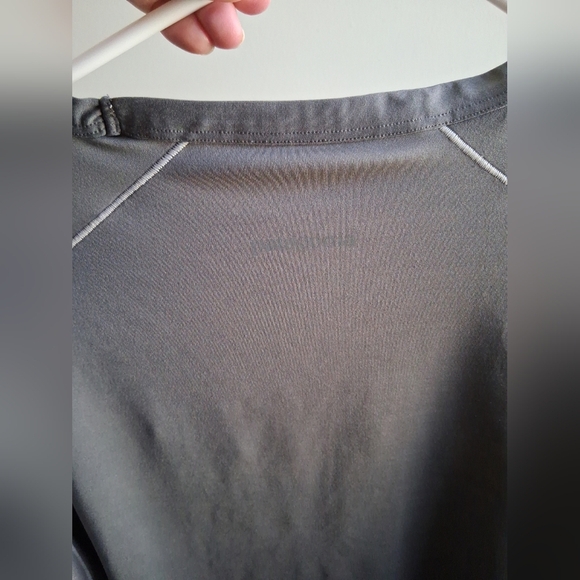 Patagonia Capiline Midweight Base Layer Gray Large Outdoors Hiking - Picture 6 of 8